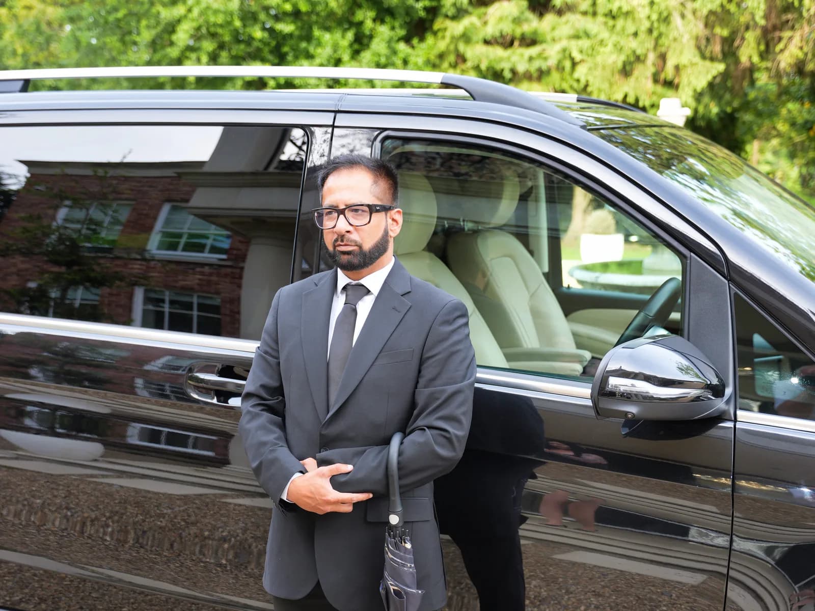 A spacious premium vehicle with room for groups and luggage - view 7