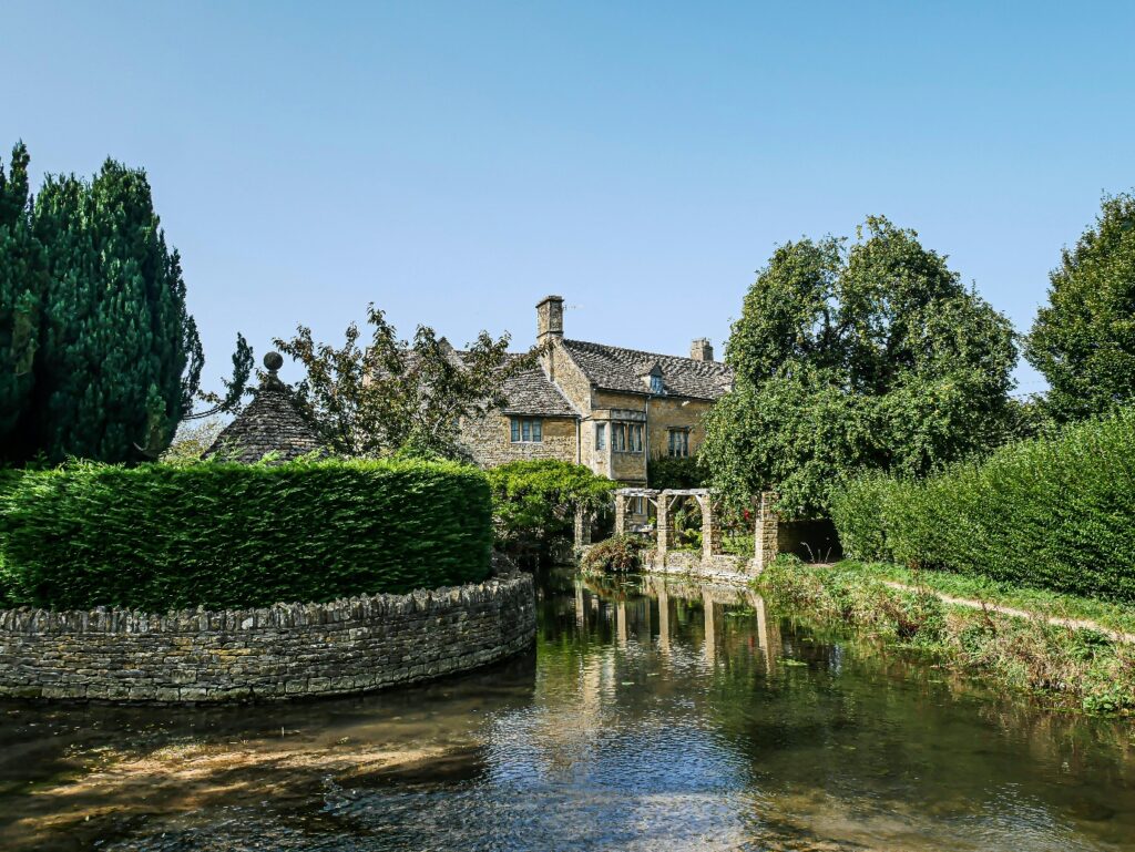 Cotswolds and Stratford-upon-Avon: Slow Roads, Big Charm